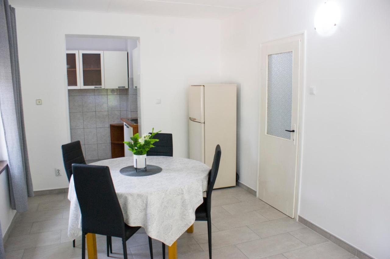 Holiday Home I.D.A. Баньоле Екстериор снимка
