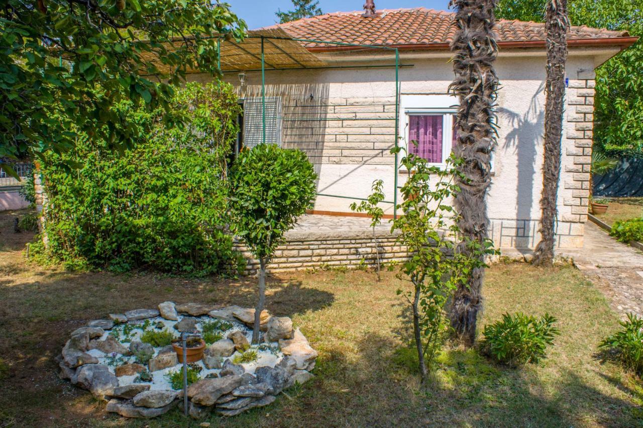 Holiday Home I.D.A. Баньоле Екстериор снимка